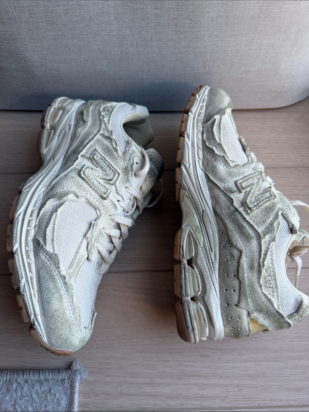 New Balance 2002R
Protection Pack Distressed - Picture 6 of 9